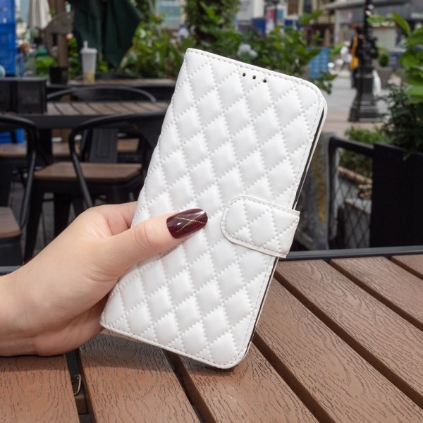 iPhone 14 Plus Fodral Rombmönster Vit