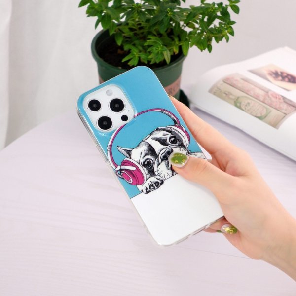 iPhone 14 Pro Skal Motiv Hund med Hörlurar