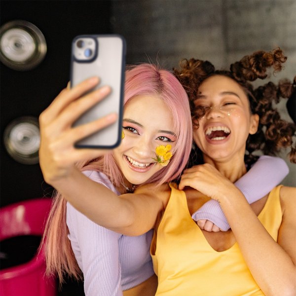 iPhone 15 Skal Ultra Hybrid Mute Beige