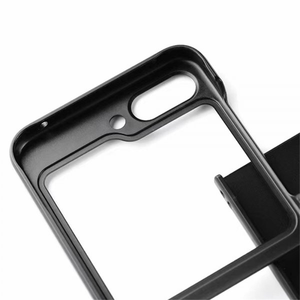 Samsung Galaxy Z Flip 6/Galaxy Z Flip 7 FE Skal Feather Series Raven Black