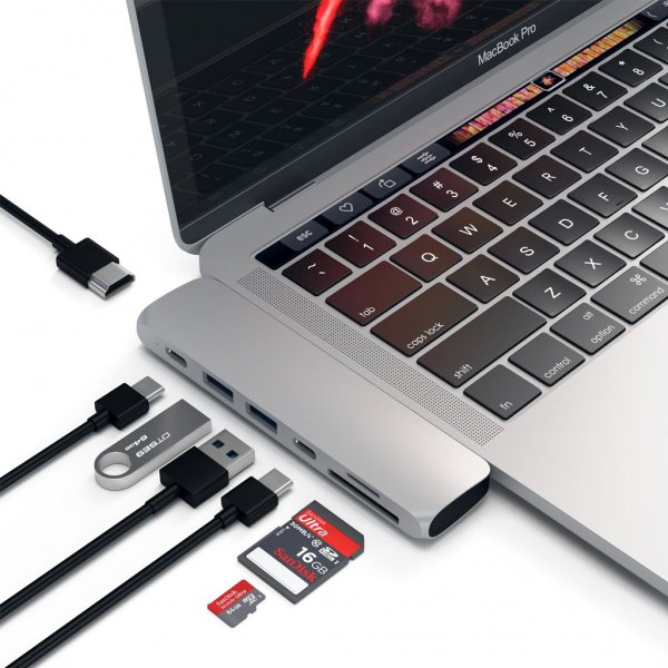 Type-C Pro Hub Adapter Space Gray