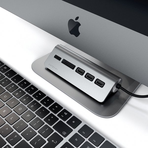 USB-C Combo Hub for Desktop Space Gray