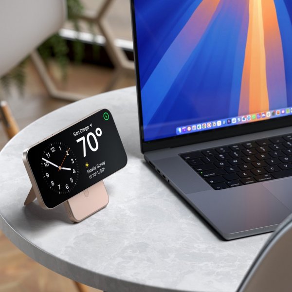 OntheGo Qi2 5K MagSafe-powerbank med Stativ Desert Rose
