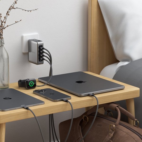 Laddare 145W USB-C 4-Port GaN Travel Charger